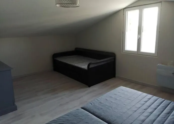 Bin Benaise Draps Et Serviettes Compris *