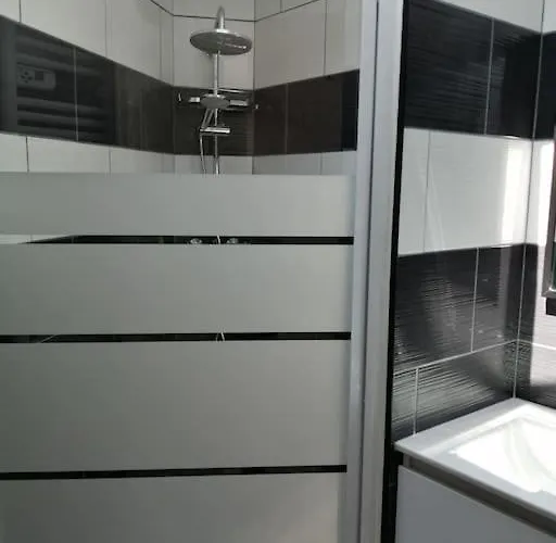 Nyaraló Bin Benaise Draps Et Serviettes Compris *